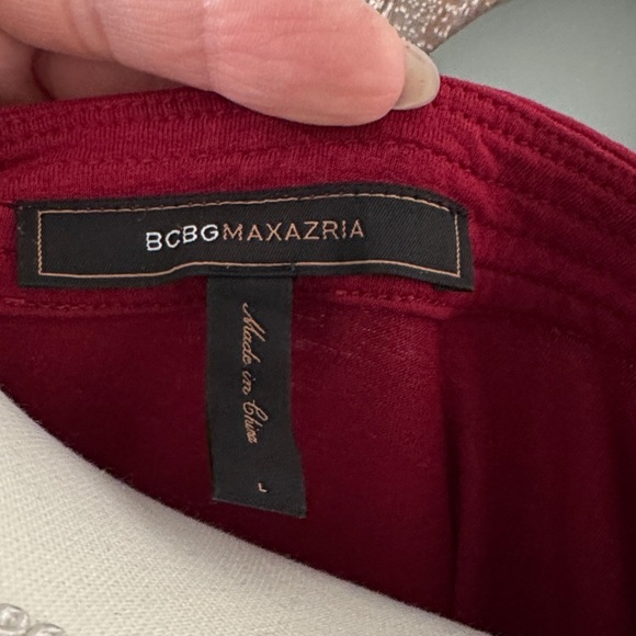 BCBGMaxAzria Deep Red V-Neck Short Sleeve Top - Picture 2 of 7